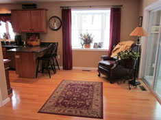 Eat-In Kitchen
